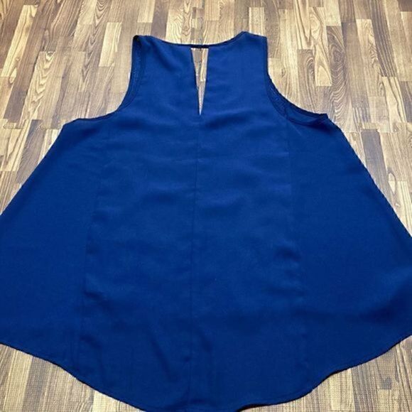 THML women’s sleeveless dressy blouse. Navy. Size S. - Picture 7 of 7